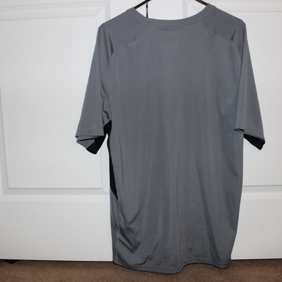Nike Athletic Shirt - Picture 4 of 4
